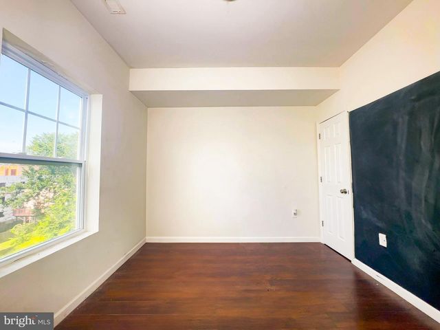 6013 EADS ST NE, Washington, DC 20019