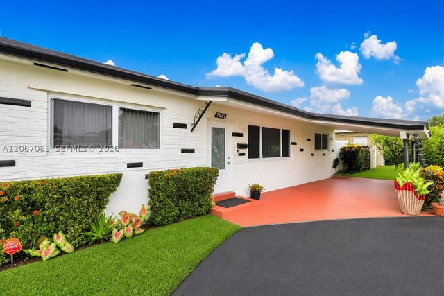 7561 Meridian St, Miramar, FL 33023