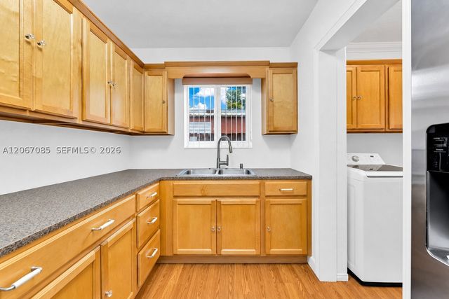 7561 Meridian St, Miramar, FL 33023