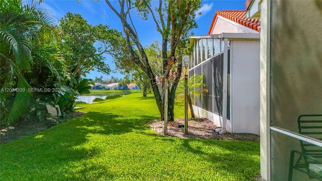 9786 Lemonwood Ct, Boynton Beach, FL 33437
