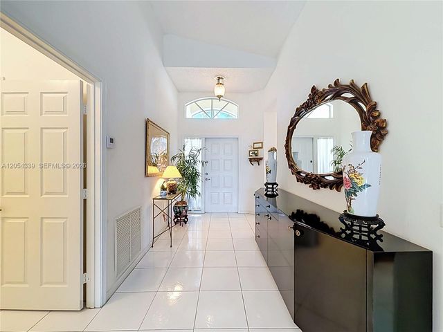 9786 Lemonwood Ct, Boynton Beach, FL 33437