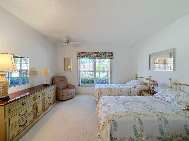 9786 Lemonwood Ct, Boynton Beach, FL 33437