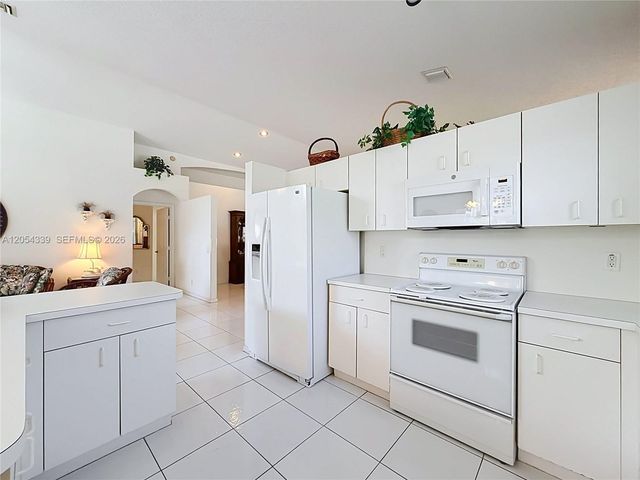 9786 Lemonwood Ct, Boynton Beach, FL 33437