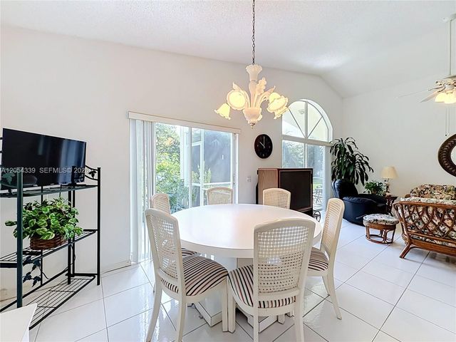 9786 Lemonwood Ct, Boynton Beach, FL 33437