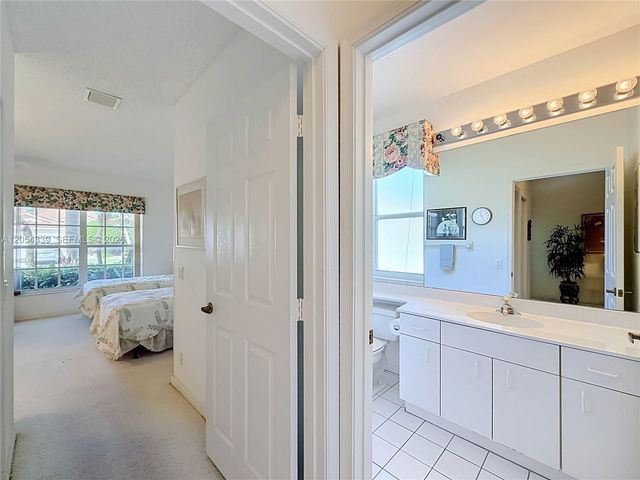 9786 Lemonwood Ct, Boynton Beach, FL 33437
