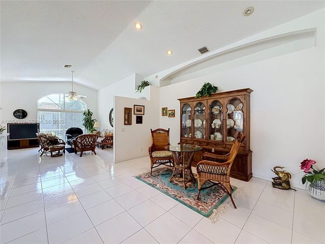 9786 Lemonwood Ct, Boynton Beach, FL 33437