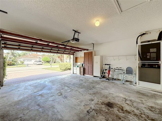 9786 Lemonwood Ct, Boynton Beach, FL 33437