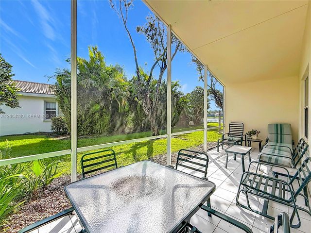 9786 Lemonwood Ct, Boynton Beach, FL 33437