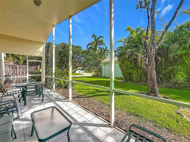 9786 Lemonwood Ct, Boynton Beach, FL 33437