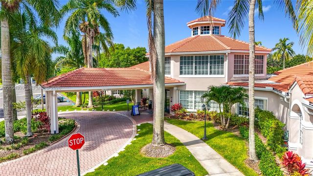 9786 Lemonwood Ct, Boynton Beach, FL 33437