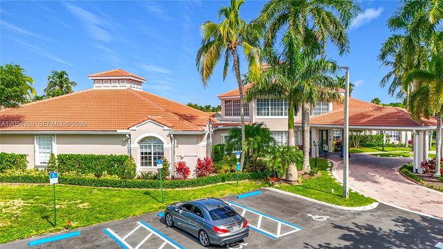 9786 Lemonwood Ct, Boynton Beach, FL 33437