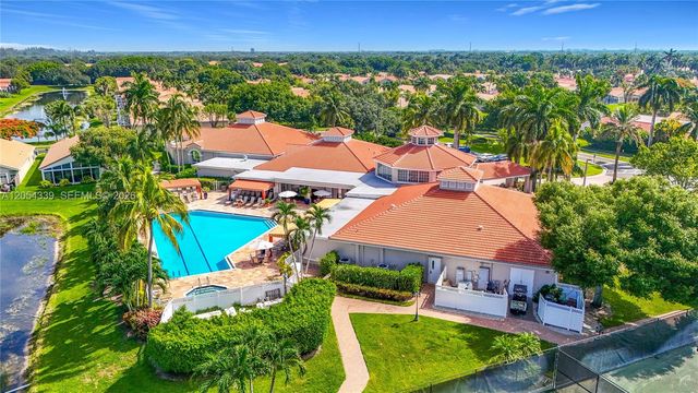 9786 Lemonwood Ct, Boynton Beach, FL 33437