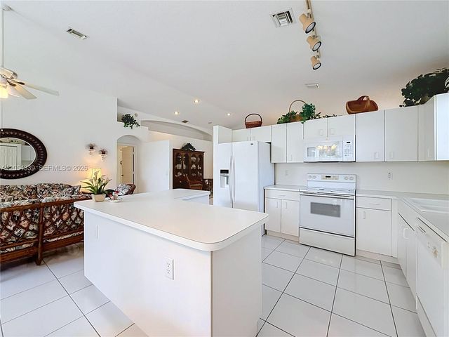 9786 Lemonwood Ct, Boynton Beach, FL 33437
