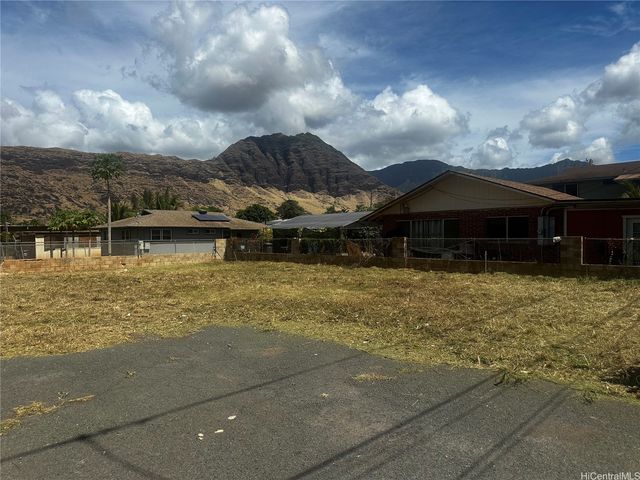 85-832 Old Government Road, Waianae, HI 96792
