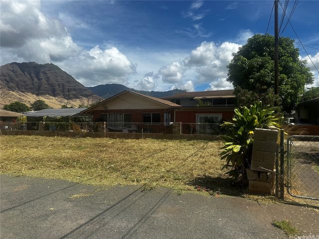85-832 Old Government Road, Waianae, HI 96792