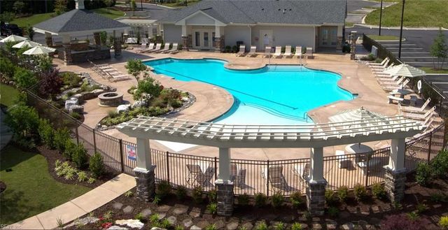 2424 Chancery Ln Apt 105, Chesapeake, VA 23321