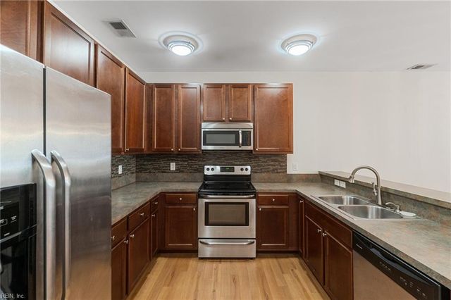 2424 Chancery Ln Apt 105, Chesapeake, VA 23321