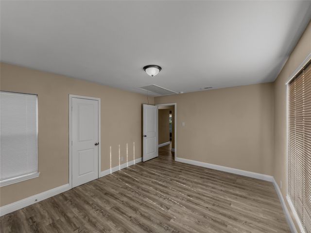 4212 Mccart Avenue, Fort Worth, TX 76115