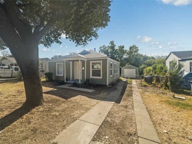 4212 Mccart Avenue, Fort Worth, TX 76115