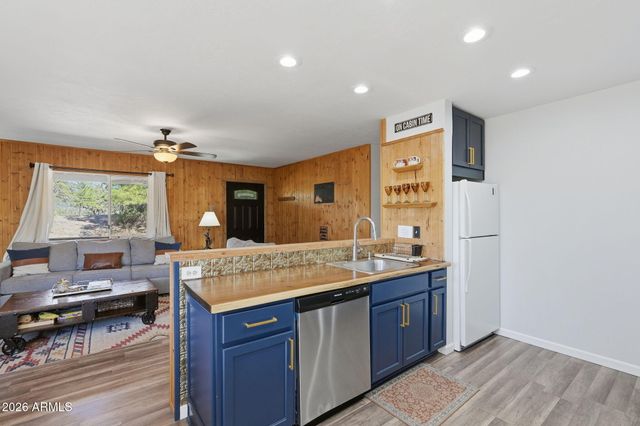 8247 W RALLS Drive, Pine, AZ 85544