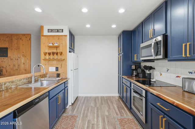 8247 W RALLS Drive, Pine, AZ 85544