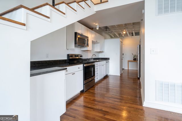 1596 Cleveland Avenue APT 301, East Point, GA 30344