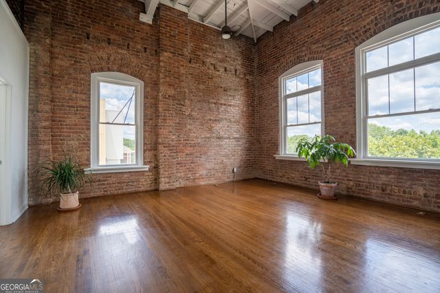 1596 Cleveland Avenue APT 301, East Point, GA 30344