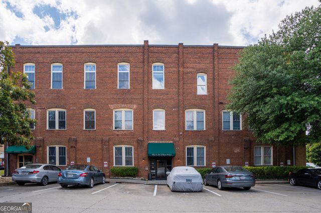 1596 Cleveland Avenue APT 301, East Point, GA 30344