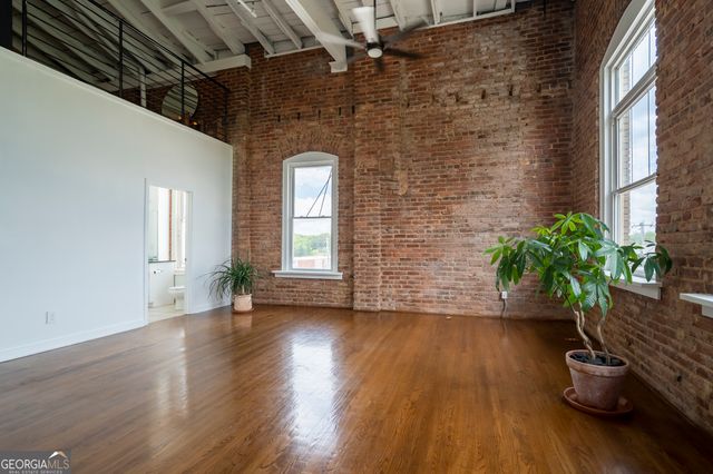 1596 Cleveland Avenue APT 301, East Point, GA 30344
