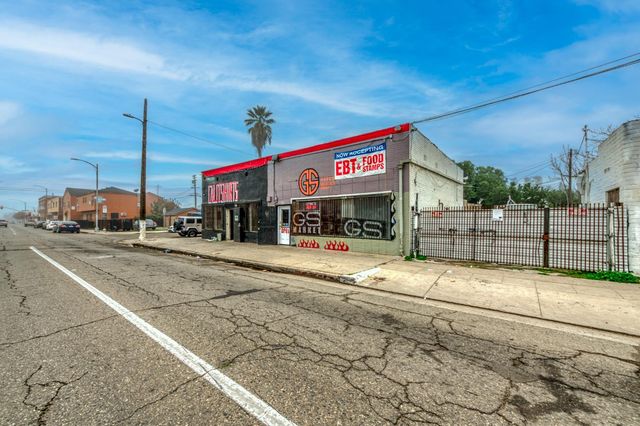601 N Fresno Street, Fresno, CA 93701