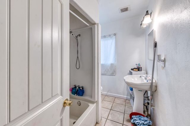 601 N Fresno Street, Fresno, CA 93701