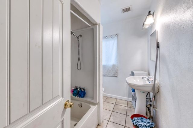 601 N Fresno Street, Fresno, CA 93701