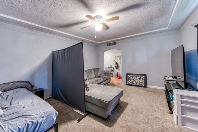 601 N Fresno Street, Fresno, CA 93701