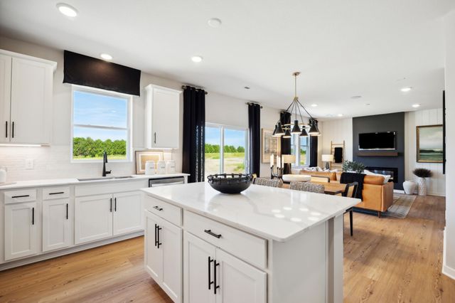 12614 Erskin Street NE, Blaine, MN 55449