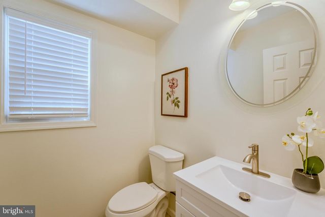 4031 18TH ST S, Arlington, VA 22204