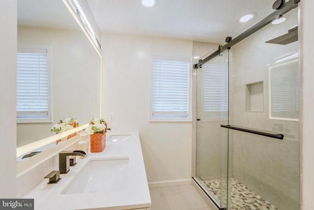 4031 18TH ST S, Arlington, VA 22204