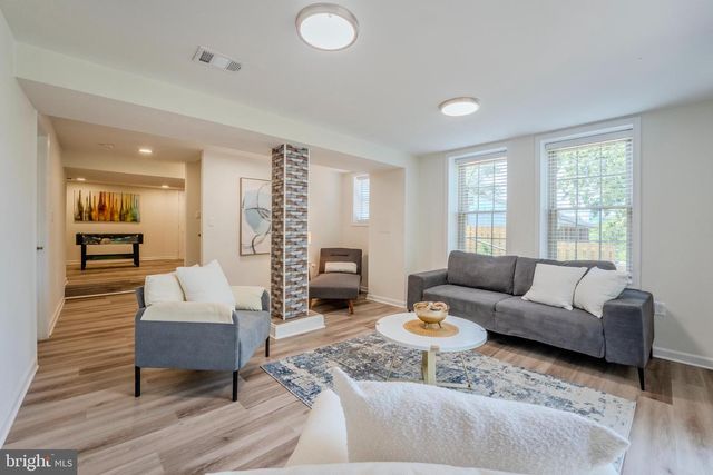 4031 18TH ST S, Arlington, VA 22204