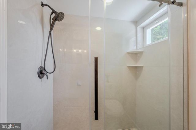 4031 18TH ST S, Arlington, VA 22204