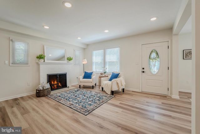 4031 18TH ST S, Arlington, VA 22204