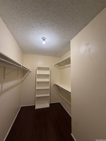 9510 Scots Gln, San Antonio, TX 78240