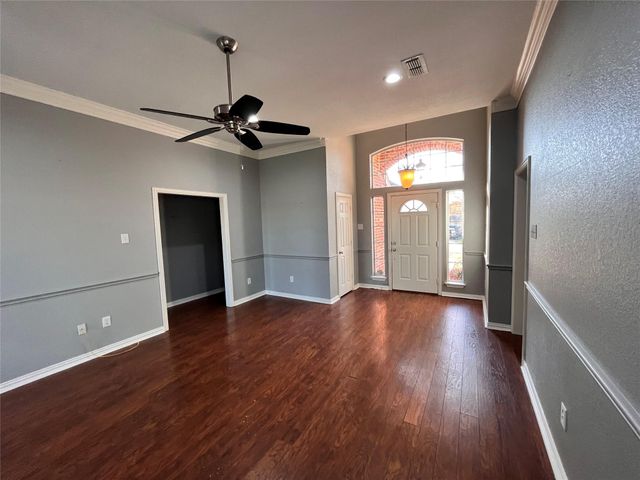 111 Chambers Creek Circle, Maypearl, TX 76064