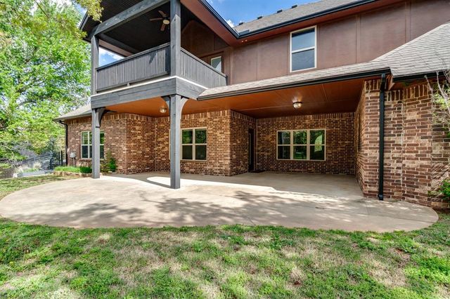 2082 Vaquero Court, Edmond, OK 73034