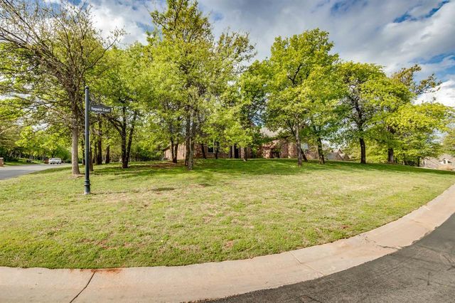 2082 Vaquero Court, Edmond, OK 73034