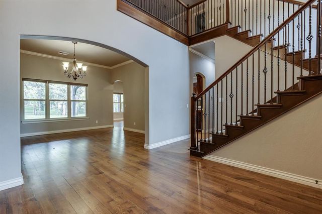 2082 Vaquero Court, Edmond, OK 73034