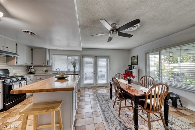 5270 Burnham Avenue, Las Vegas, NV 89119