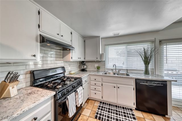 5270 Burnham Avenue, Las Vegas, NV 89119