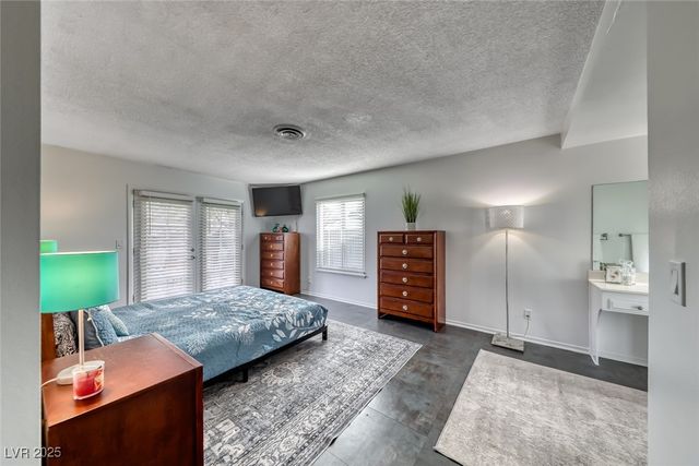 5270 Burnham Avenue, Las Vegas, NV 89119