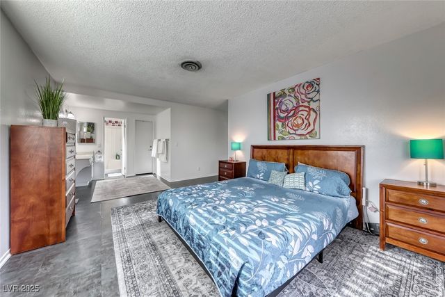 5270 Burnham Avenue, Las Vegas, NV 89119