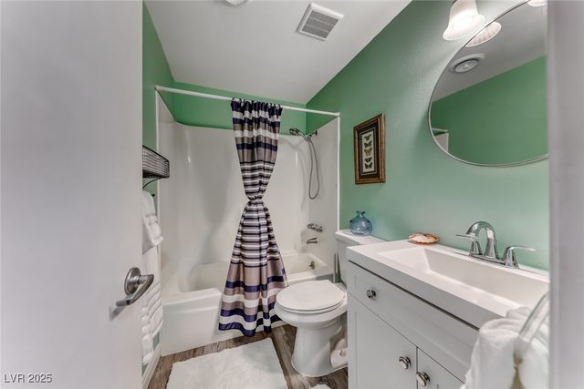 5270 Burnham Avenue, Las Vegas, NV 89119