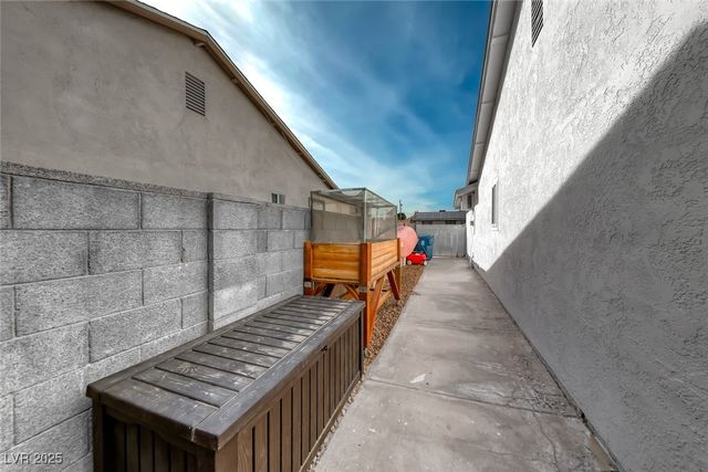 5270 Burnham Avenue, Las Vegas, NV 89119